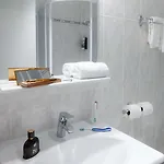 Au Petit Saint Jean Centre Hotel