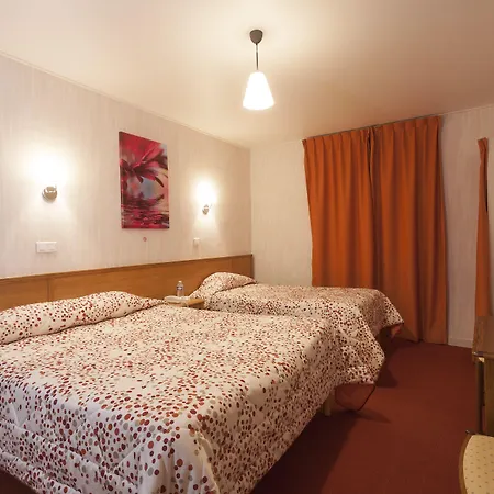 Au Petit Saint Jean Centre Hotel