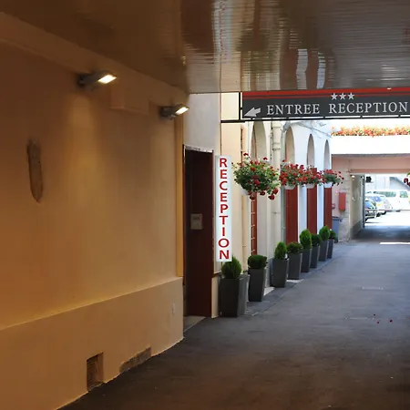 Hotel Sure By Western Centre 3*