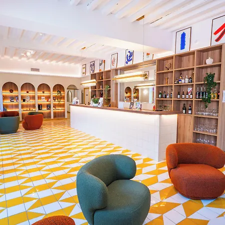 Au Petit Saint Jean Centre فندق بون