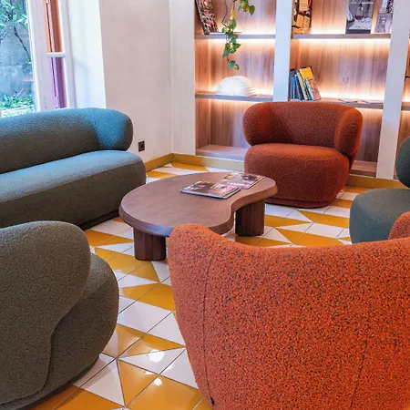 فندق Au Petit Saint Jean Centre بون
