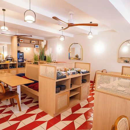 Au Petit Saint Jean Centre فندق بون