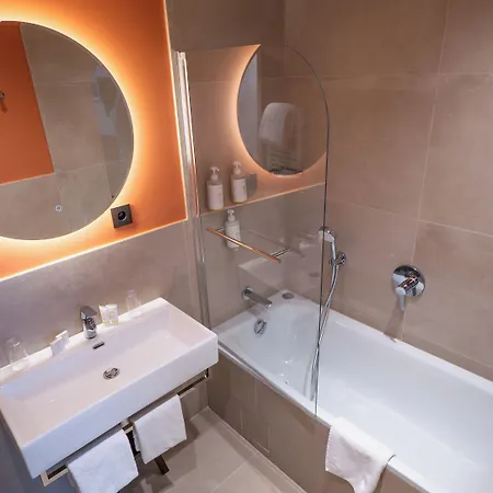 Sure By Western Centre Hotel 3*