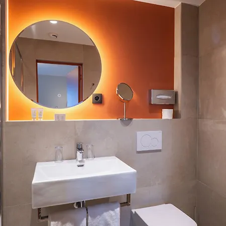 Sure By Western Centre Hotel Beaune (Cote d'Or)