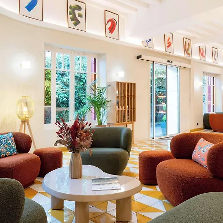 Au Petit Saint Jean Centre Hotel 3*