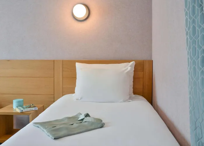 Hotel Sure By Western Centre 3*