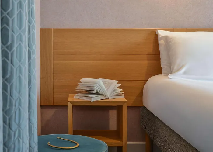 Hotel Sure By Western Centre Beaune (Cote d'Or)