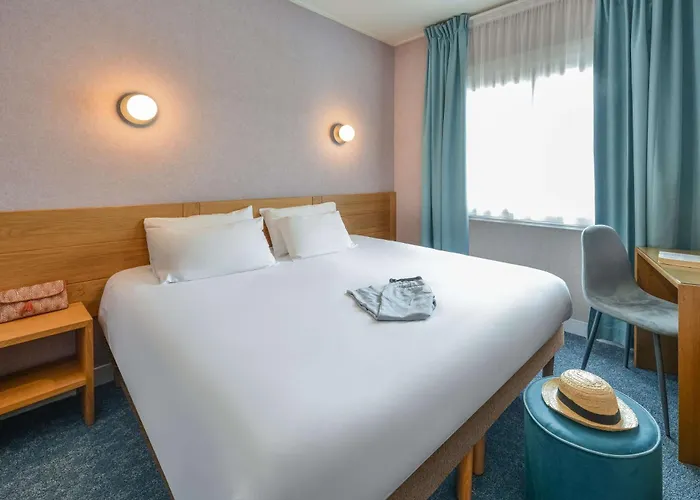 Sure By Western Centre 博讷