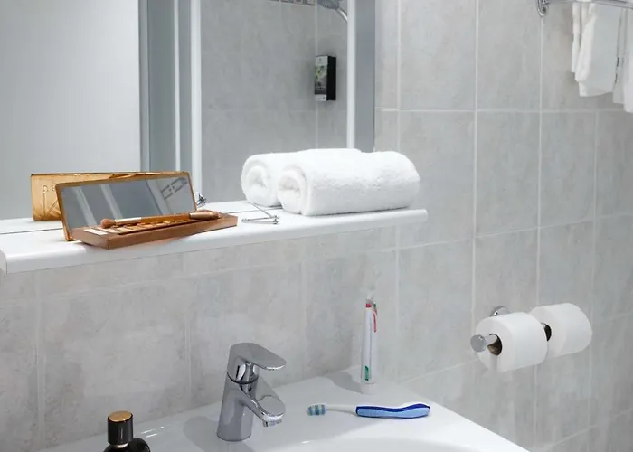 Sure By Western Centre 酒店