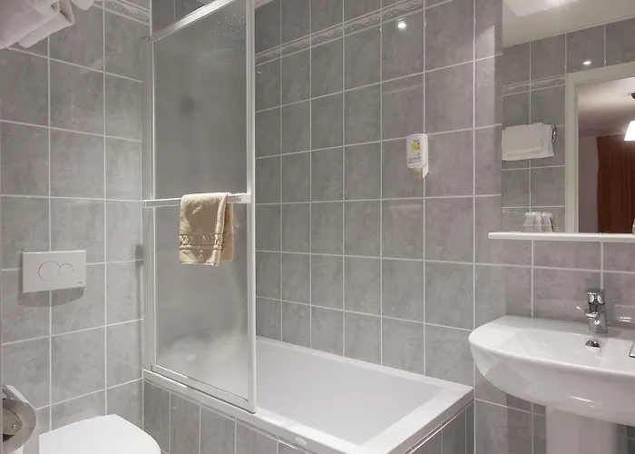 Sure By Western Centre Hotel 3*