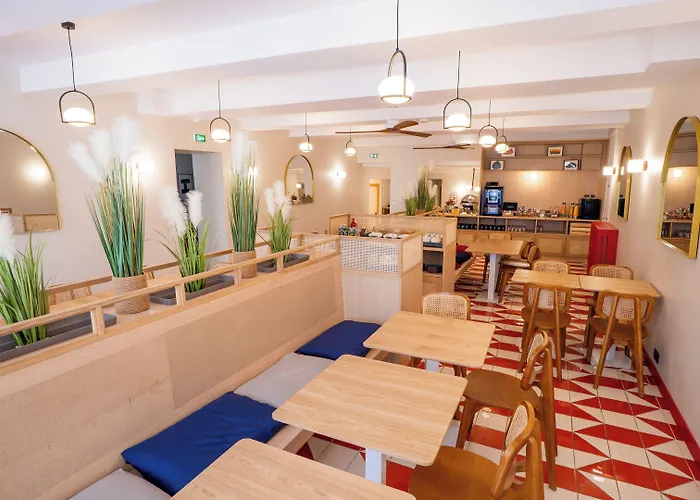 Sure By Western Centre 3* 博讷