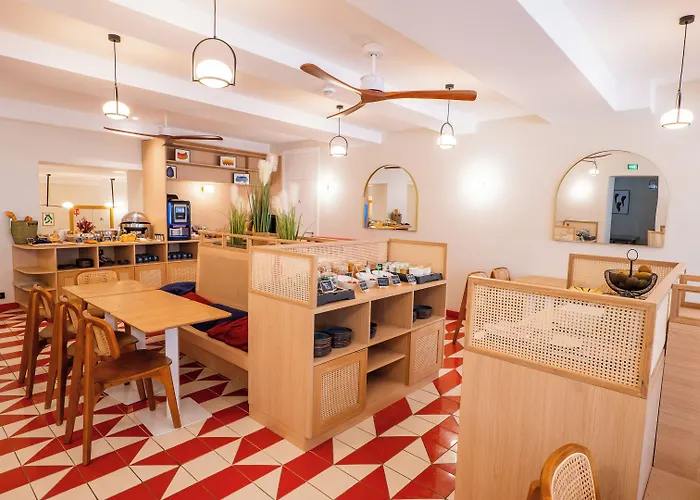 Sure By Western Centre 酒店 博讷