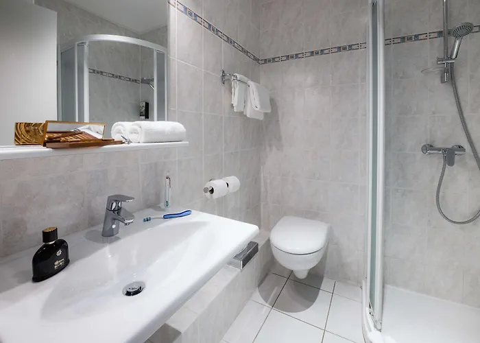 酒店 Sure By Western Centre